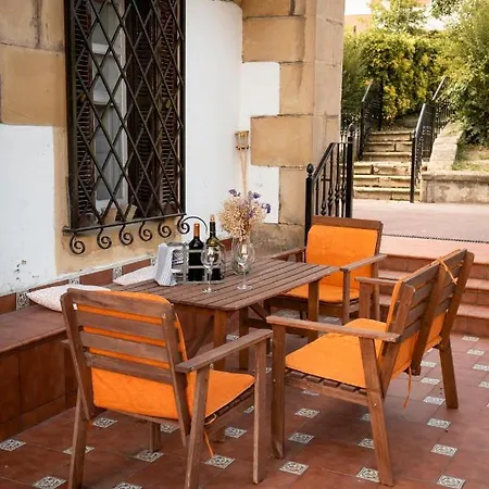 Colonial Jardin Algorta Centro Puerto Viejo Getxo